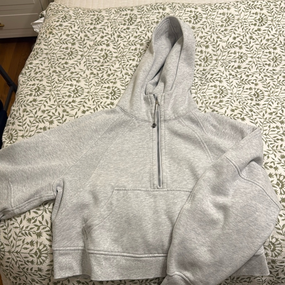 Lululemon Scuba Sweatshirt -grey